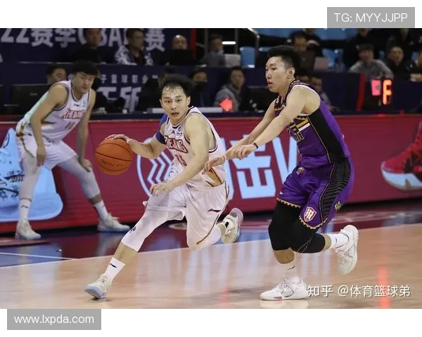 王奕博为转会青岛愿放弃编制 8月31日前未获自由身将缺席新赛季 王奕博为转会青岛愿放弃编制 8月31日前未获自由身将缺席新赛季